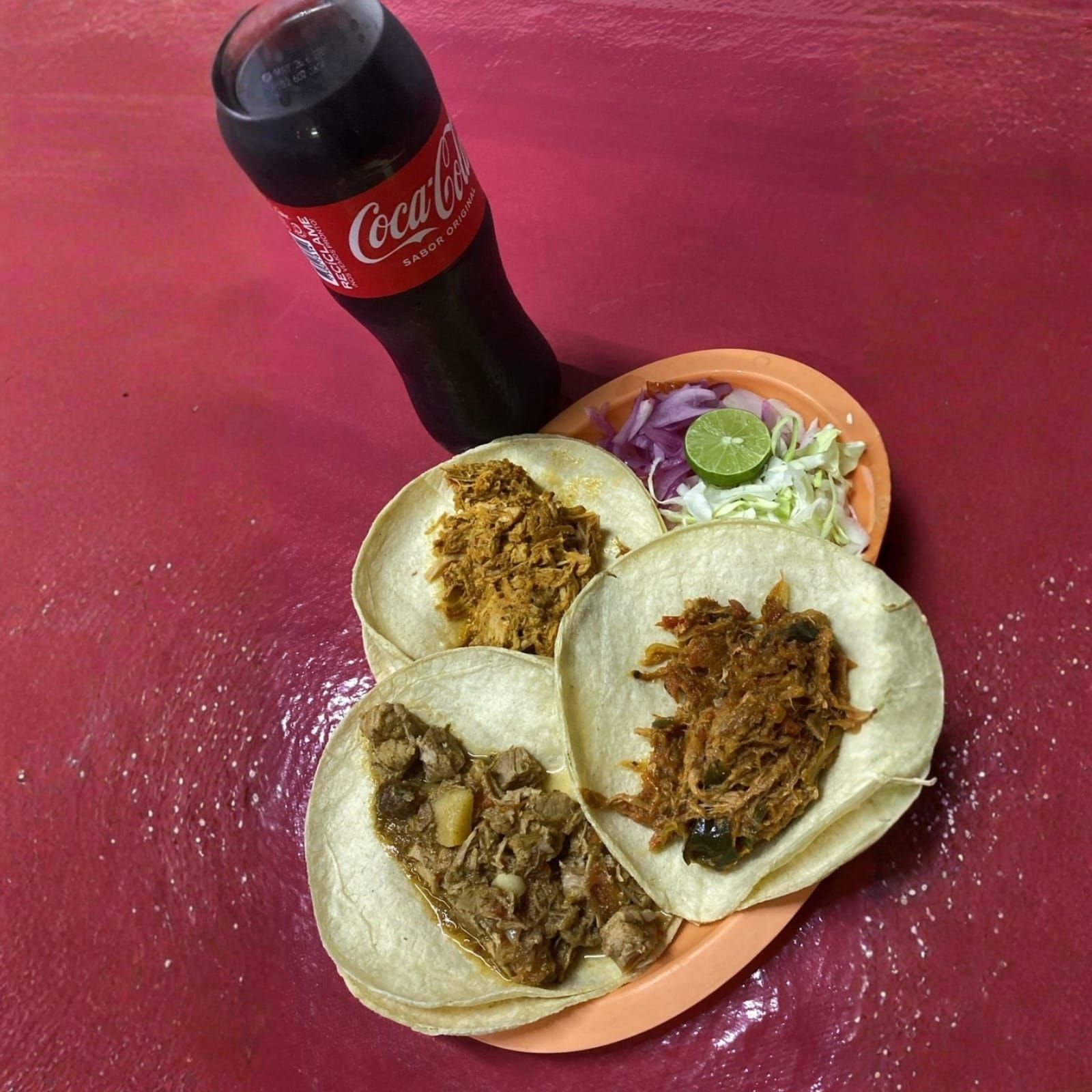 Combo El Bubú 2 - 3 Tacos de Maíz + Agua Fresca