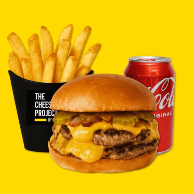 Cheeseburger doble + papas + refresco