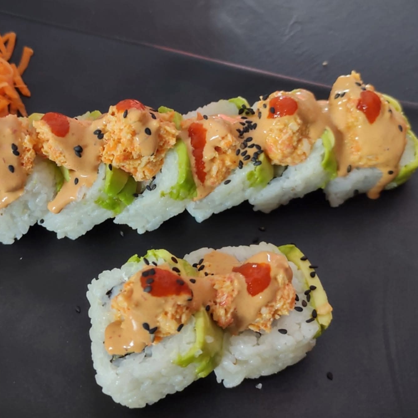 Aguacate Roll