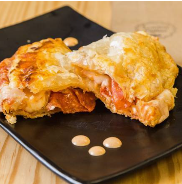 Paste de pepperoni con queso