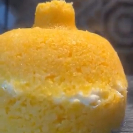 Cuscuz recheado de requeijão