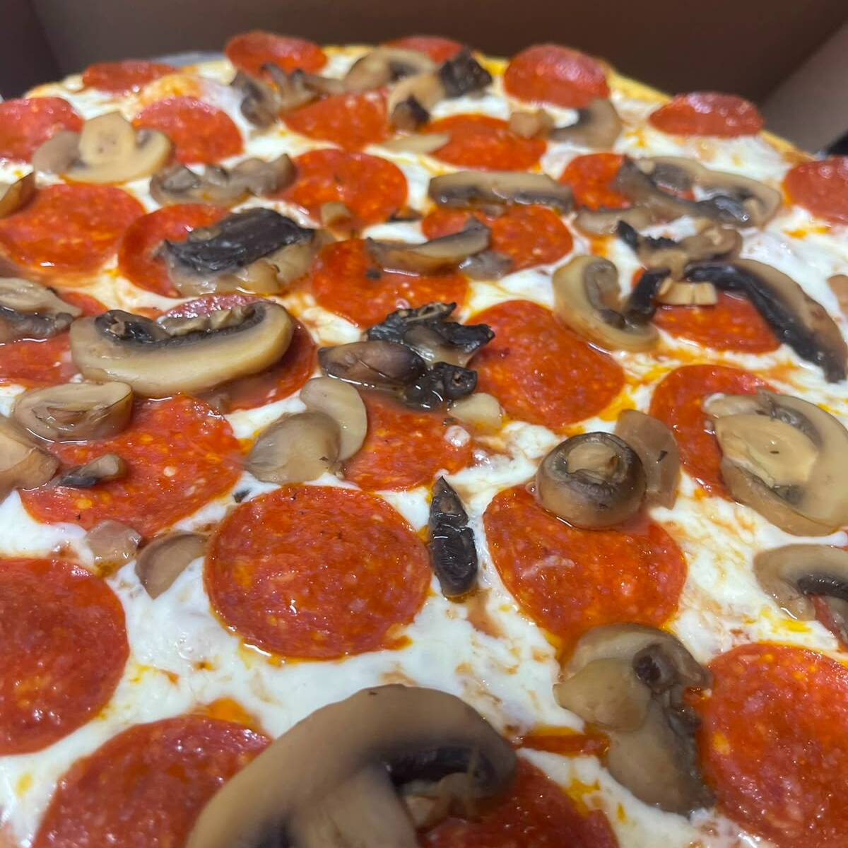 PIZZA DE CHAMPIÑONES