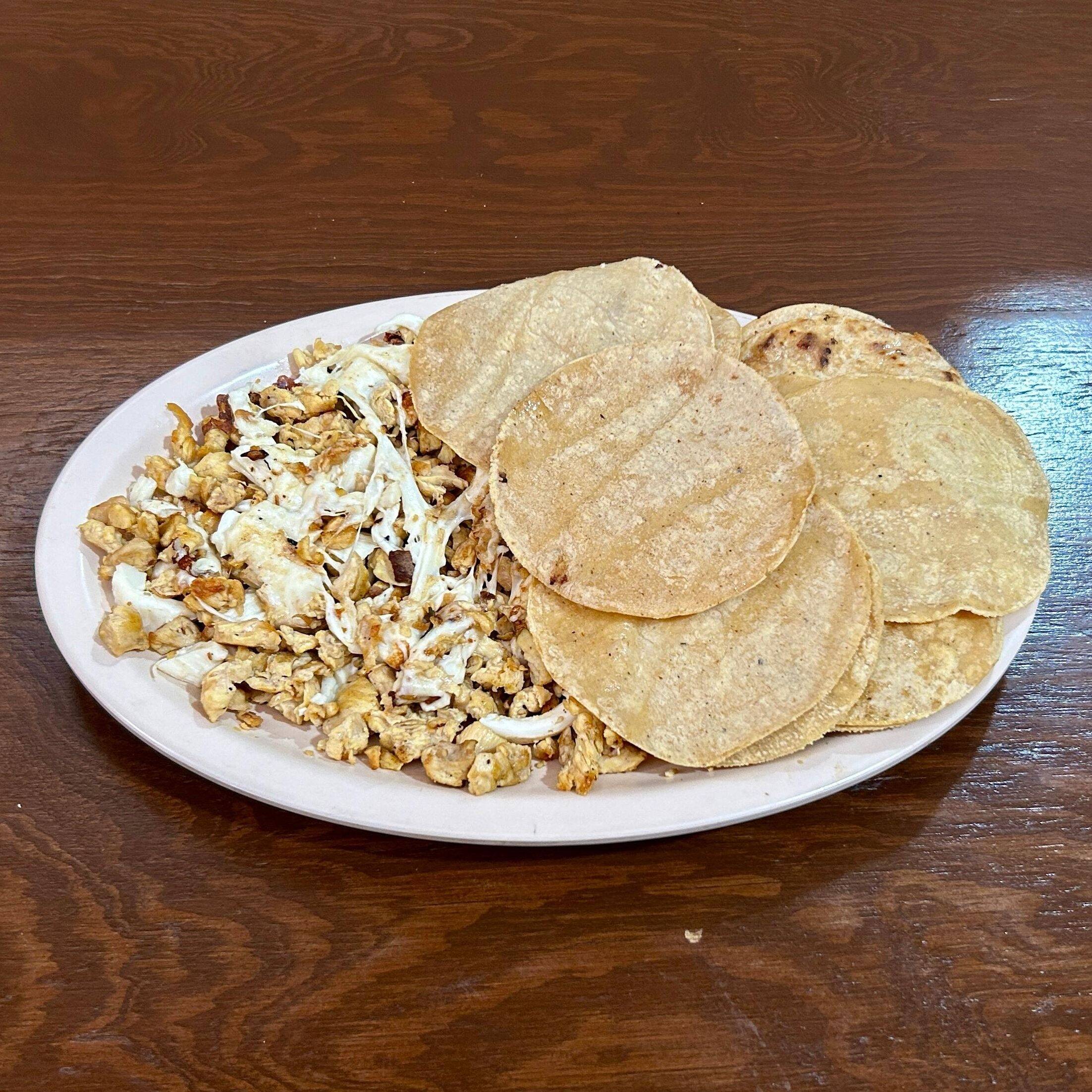 Orden de Pollo con Queso 250 g