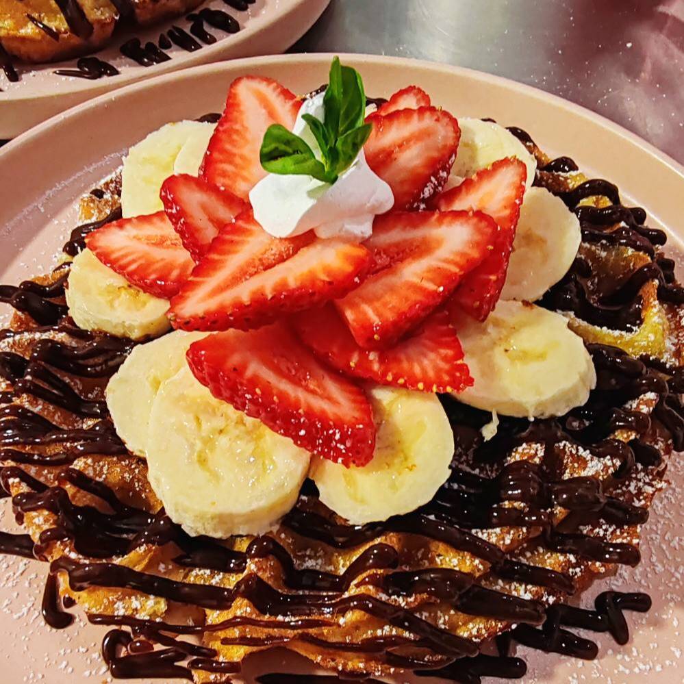 Wafle de Plátano con Fresa