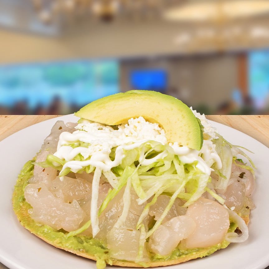 Tostada Base Guacamole