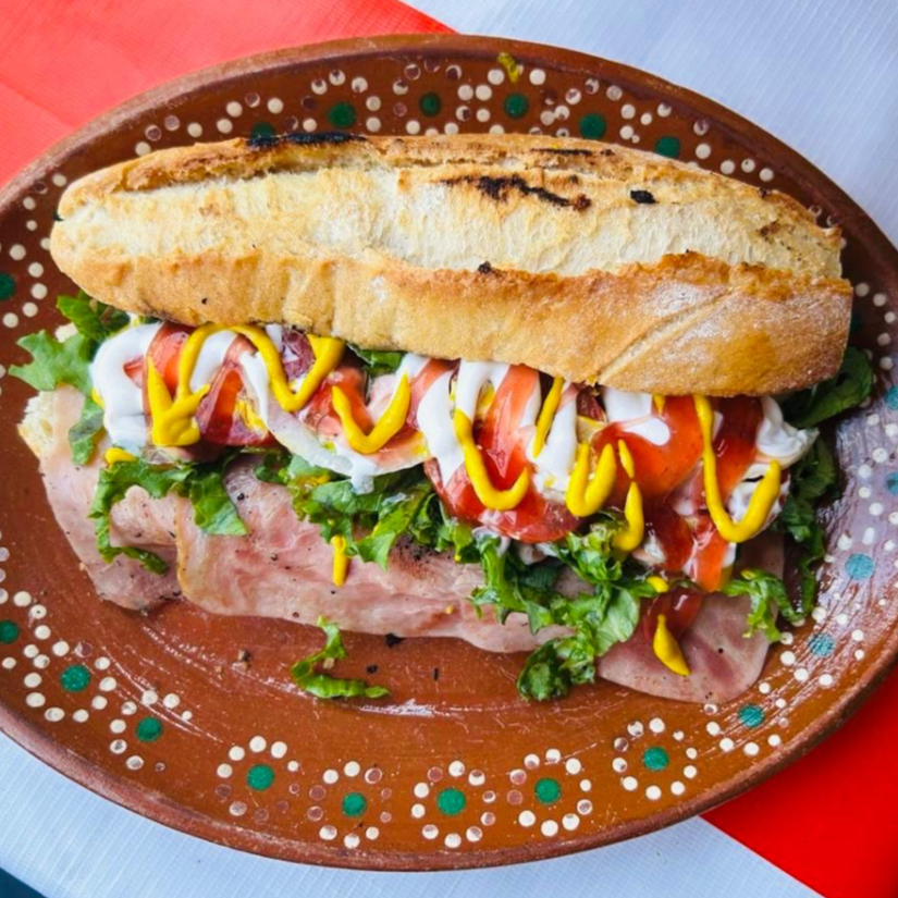 Jamon/Crema/Lechuga/Jitomate