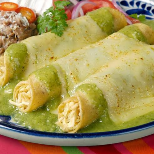 Enchiladas Suizas Chicas Rellenas de Pollo