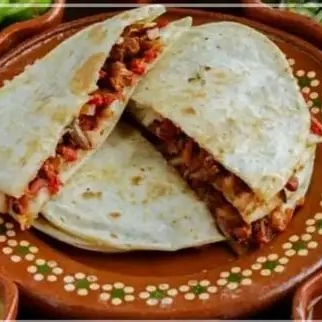 Gringa de Cecina Adobada