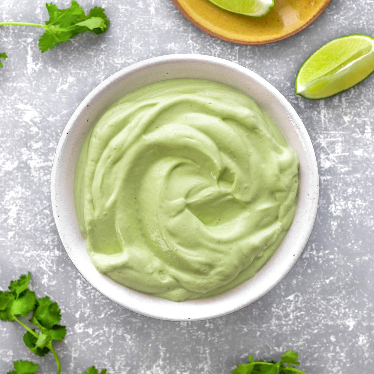 Porção de maionese verde