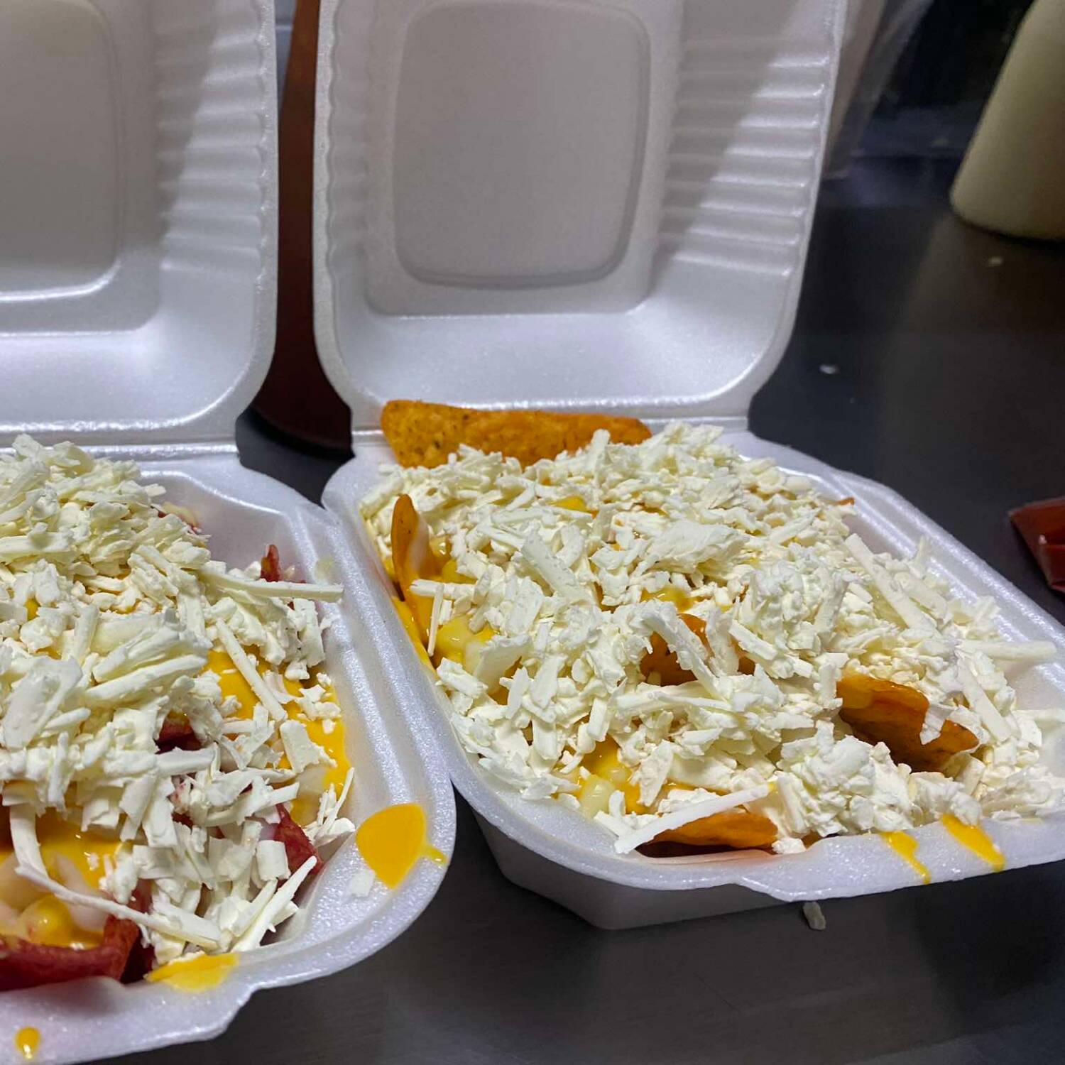 Charola chica 1 papas a elegir con elote