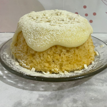 Massa de baunilha super fofinha e molhadinha, para quem ama Leite Ninho (Serve até duas pessoas).