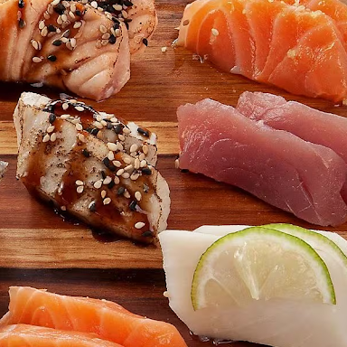 Escolha sua peça de Sashimi (Salmão, Atum, Peixe Branco ou Skin) Gramatura media da peça: 10g