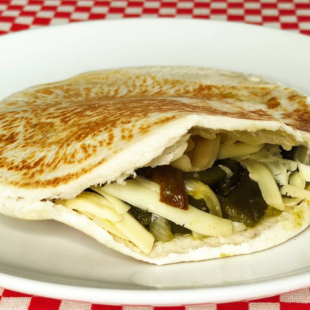 Gordita Harina Rajas
