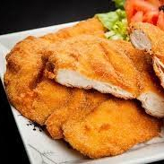 Acompanha arroz, feijão e fritas