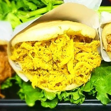 Arepa de Pollo Deshebrado