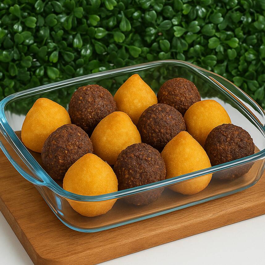 Deliciosos salgadinhos para todos os gostos, perfeitos para compartilhar em qualquer ocasião.