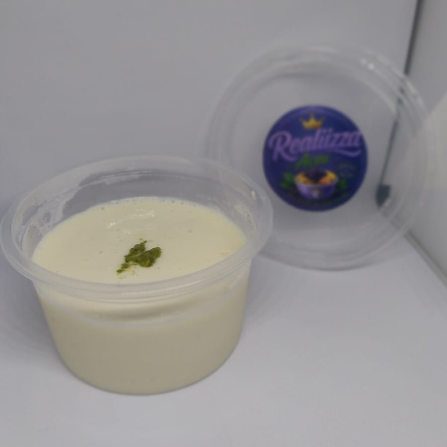 Mousse de Limão – 200 ml
Mousse cremoso e refrescante, preparado com suco natural da própria fruta, trazendo aquele sabor delicioso e equilibrado do limão. Uma sobremesa leve, cremosa e irresistível!