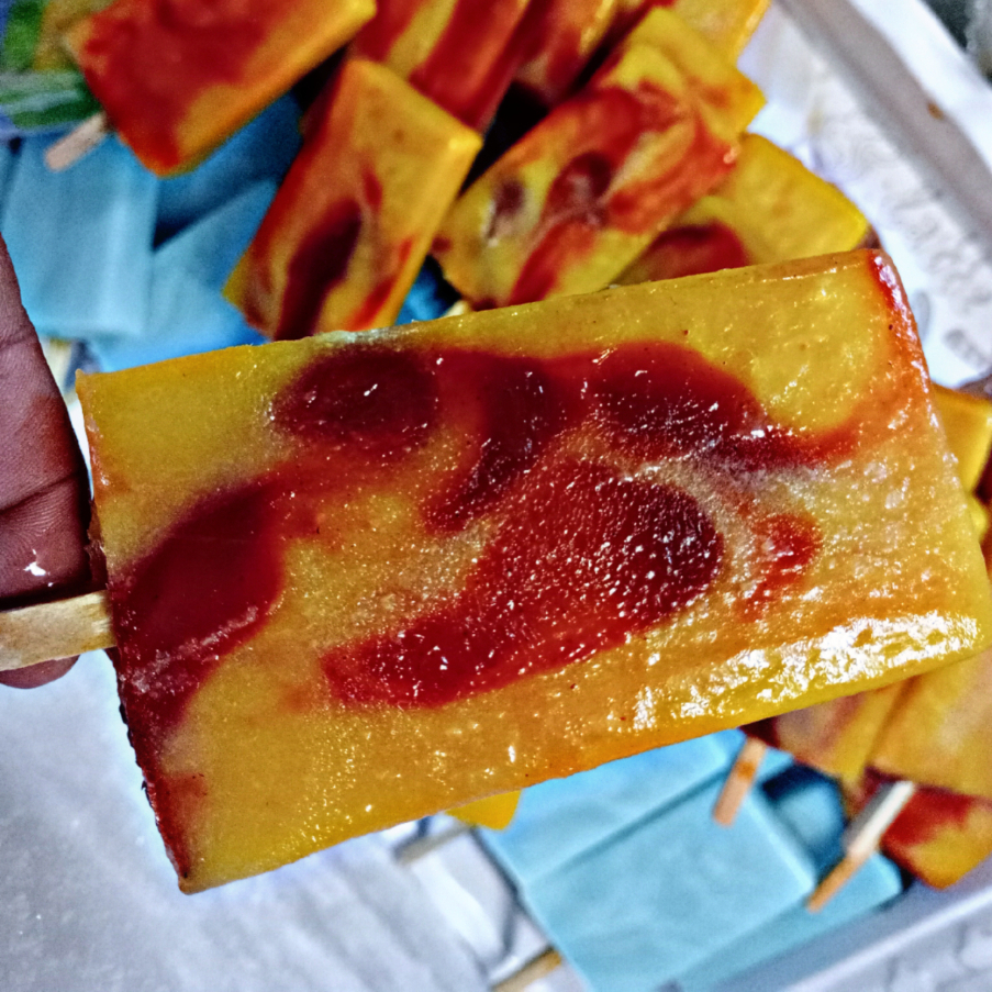 Paleta mango con chamoy