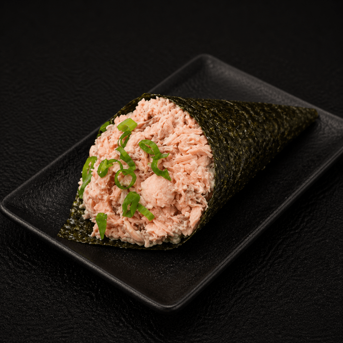Alga, arroz e Salmão Grelhado.