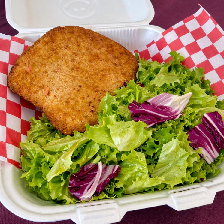 MILANESA DE POLLO 1 PIEZA CON ENSALADA