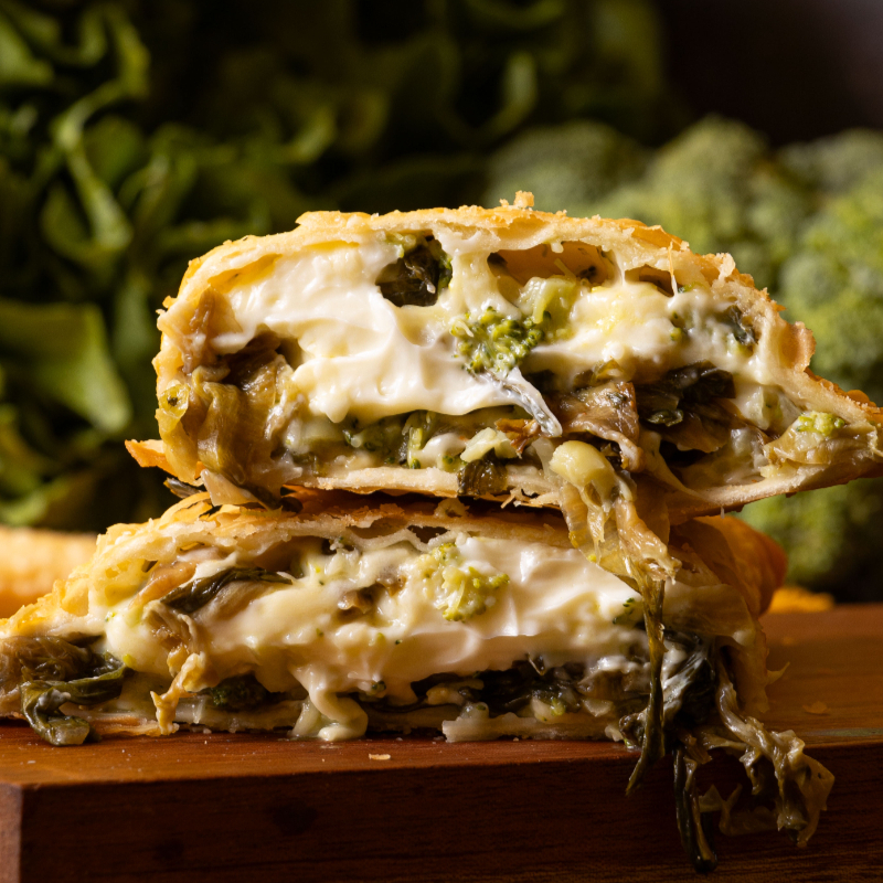 Escarola, brócolis, mussarela e Catupiry (aprox 360g)