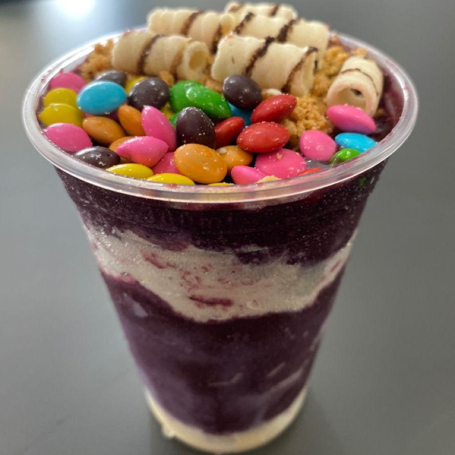 Açaí, 300ml de puro sabor e cremosidade. com 2 adicionais gratuitos. Para se deliciar.