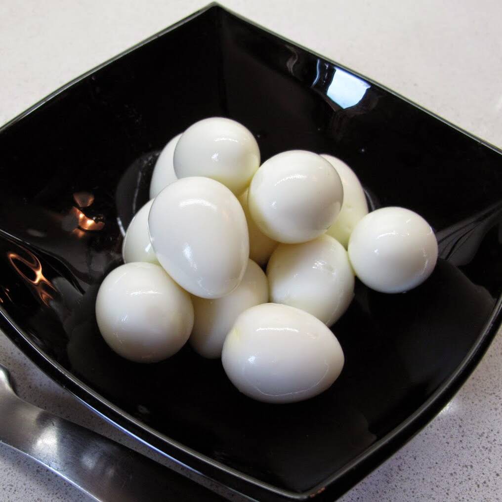 Porcion de Huevos de Codorniz