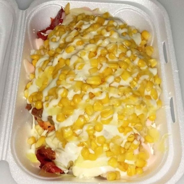 Salchipapa chori-buti gratinada Copiar