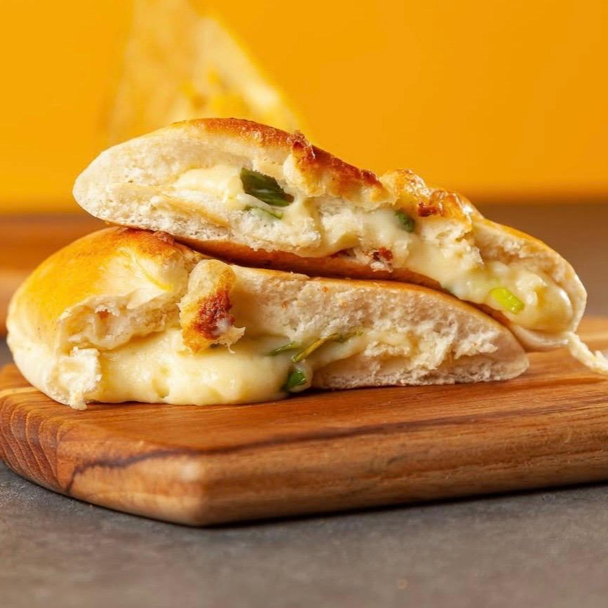 Já é de queijo então não tem erro. Com um toque a mais de cebolinha ainda...