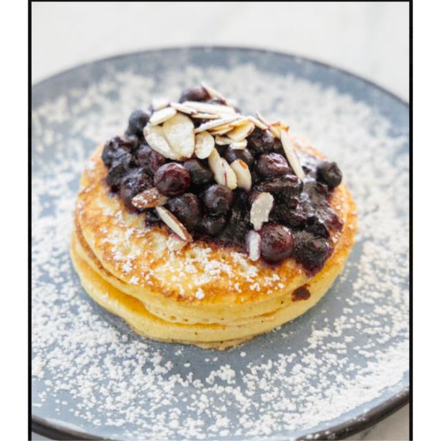 HOT CAKES BLUEBERRIES