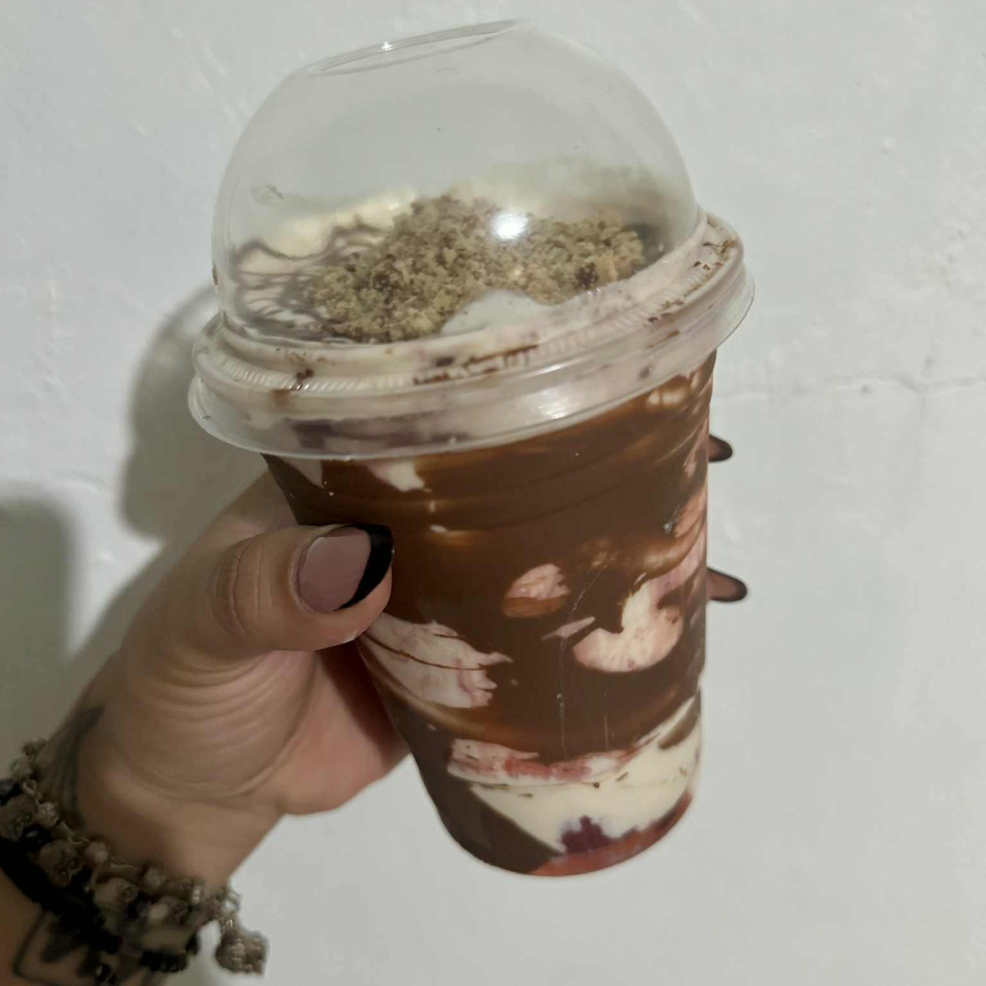 Fresa-Durazno con Crema