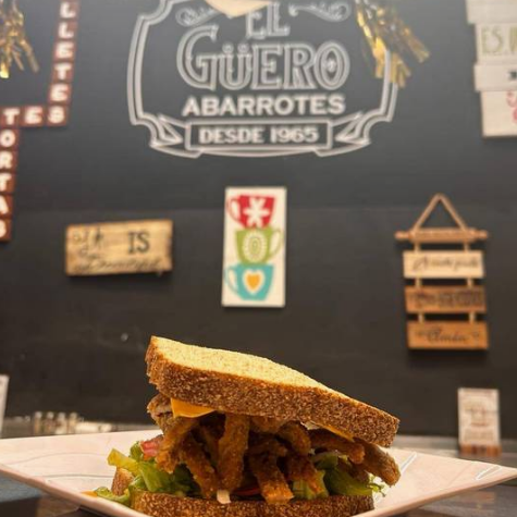 Sandwich De Milanesa
