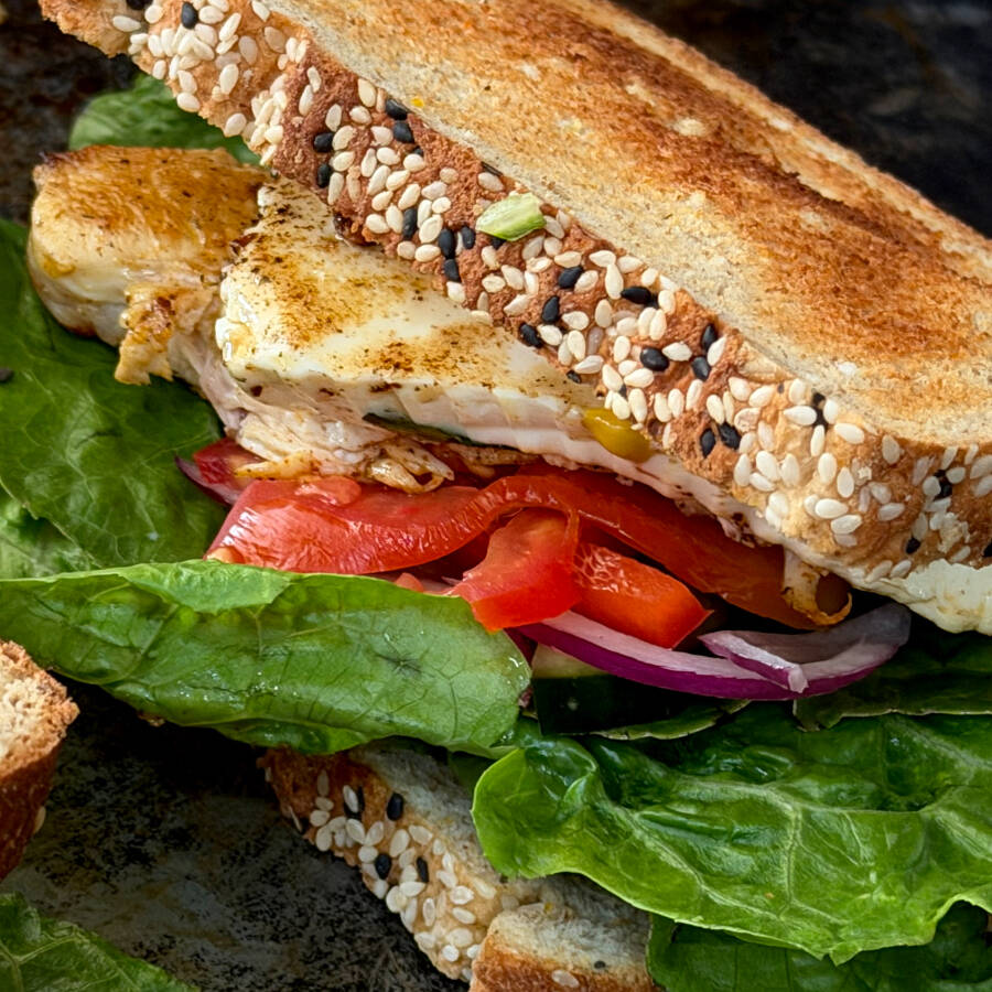 SANDWICH CON POLLO