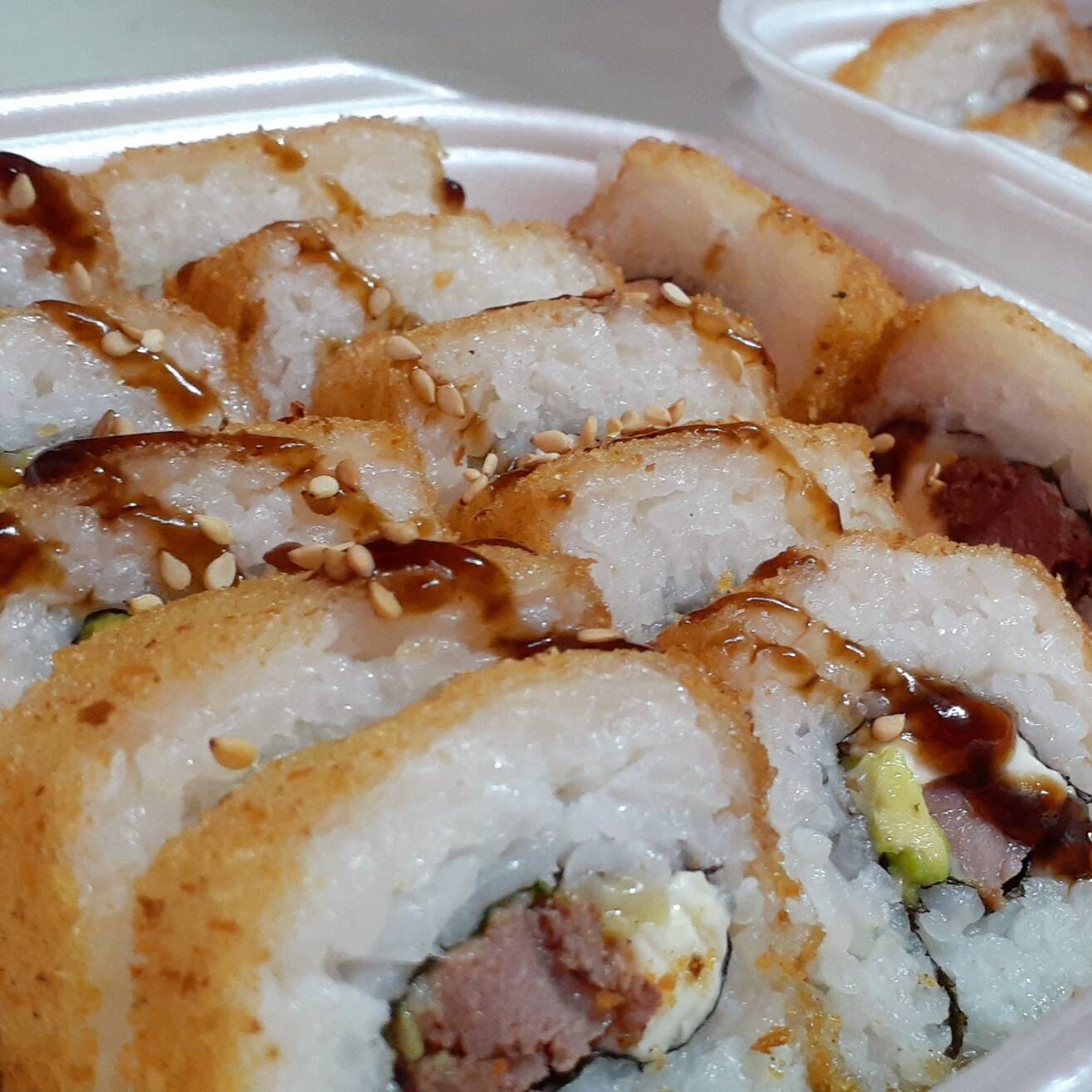 🥳Combo Maki Empanizado + Calpico