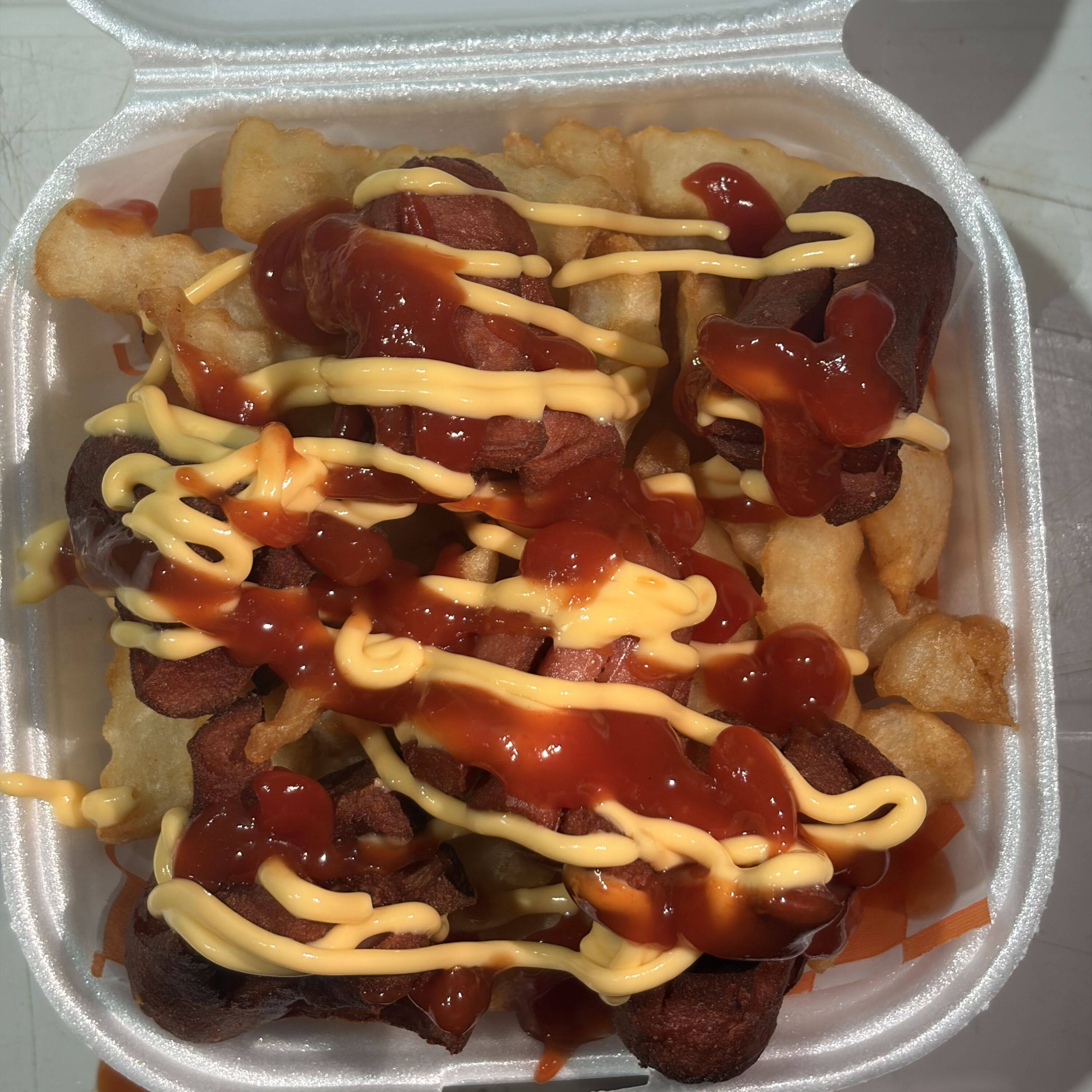 Salchipapas