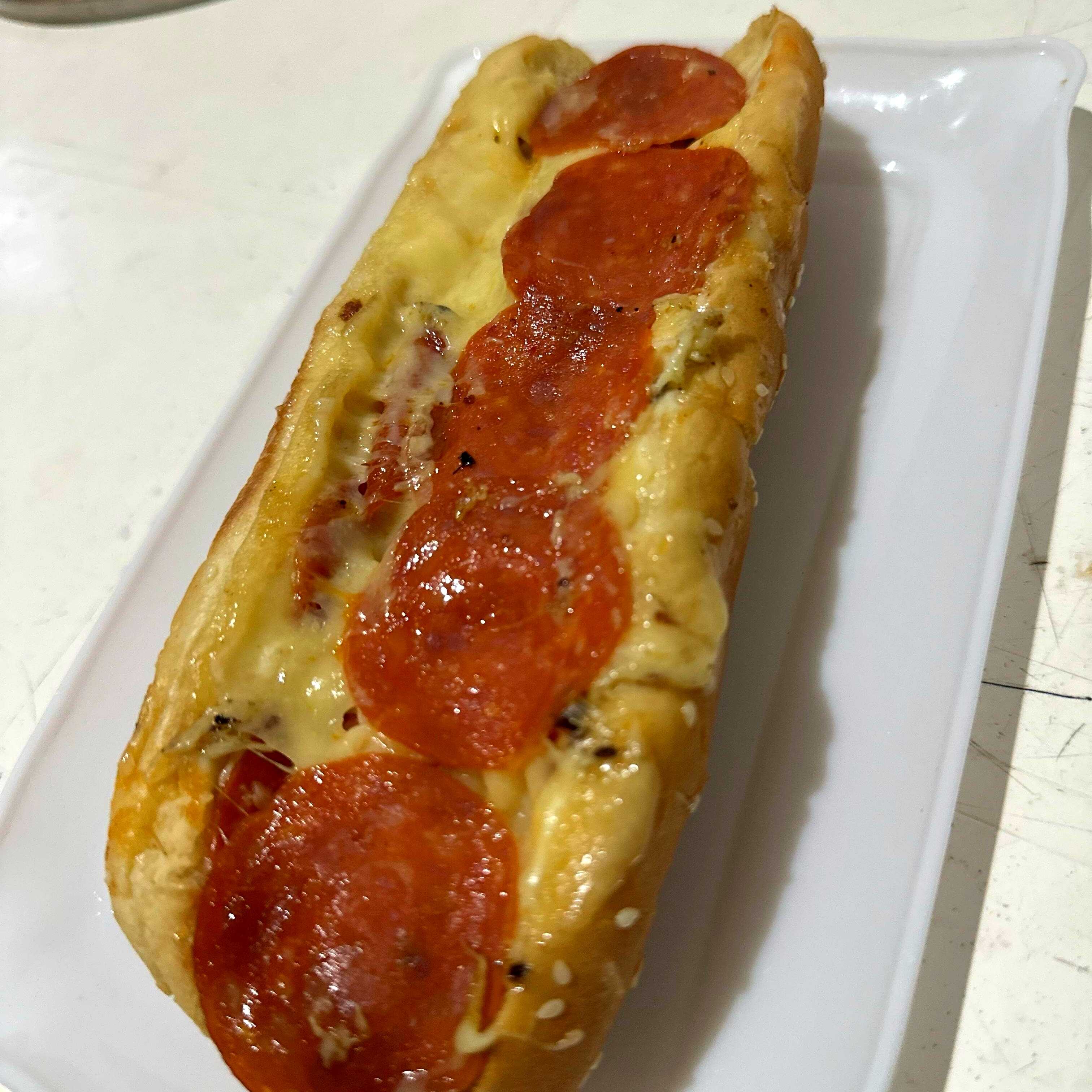 HOT DOG PIZZA