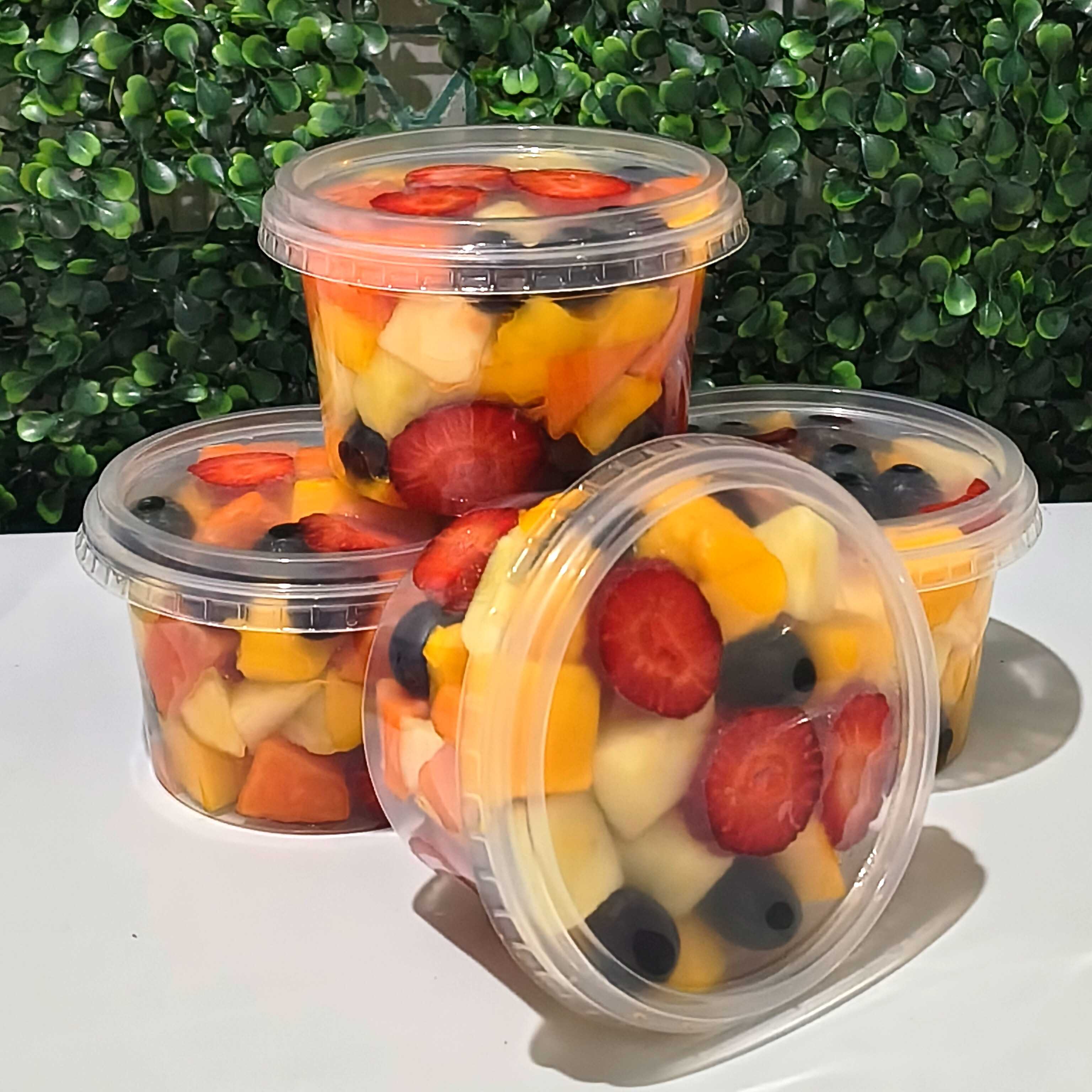 Salada de frutas com frutas frescas e deliciosas.