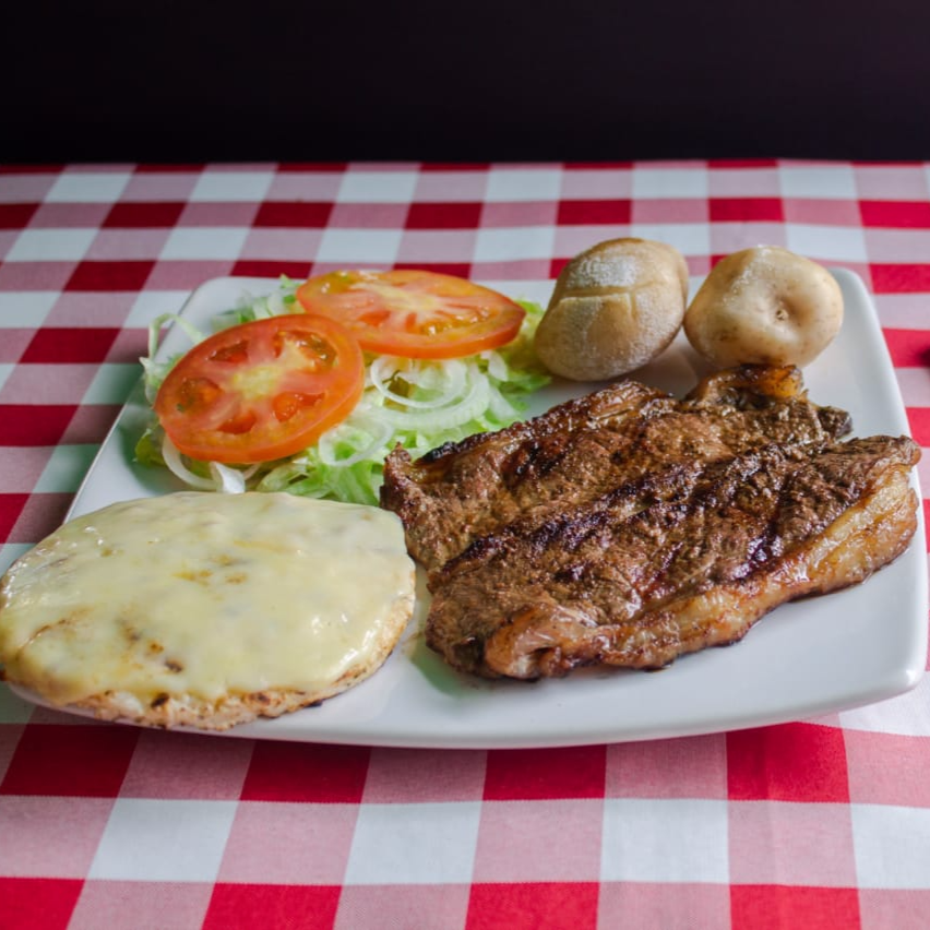Churrasco Asado al Carbón.
