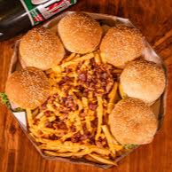 *6 X Burguer Duplo*, acompanhado de batata frita com bacon e cheddar, anéis de cebola, molho e um Refri 2 Lts.