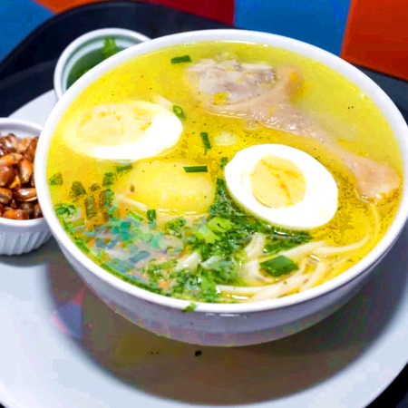 Caldo De Gallina Con Presa