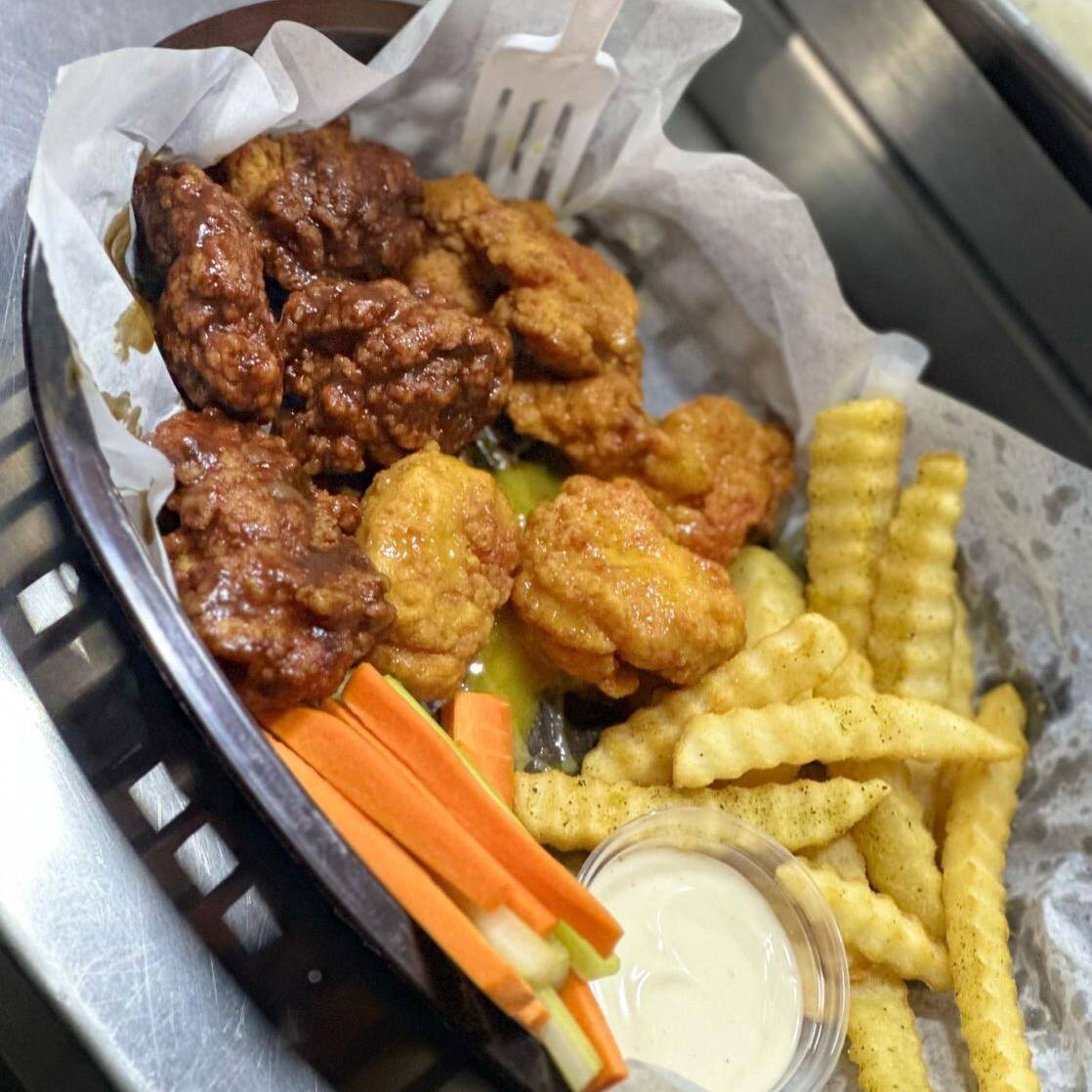 Orden de Boneless con Papas