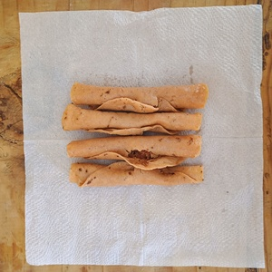4 Flautas doradas de pollo