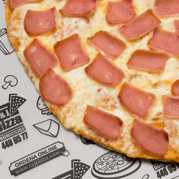 Pizza de jamón y queso