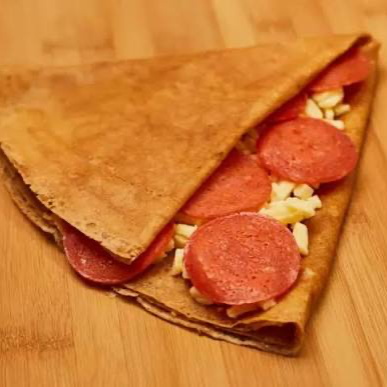 Crepa de Pepperoni con Queso Manchego