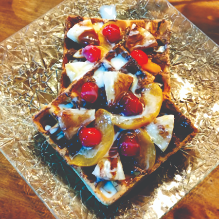 Waffle Crema de Avellana-Chocolate y Fruta