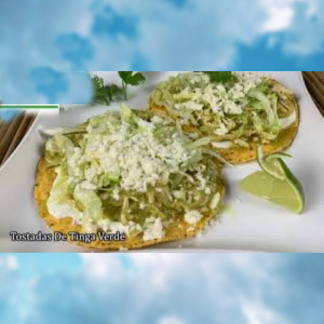 Tostada de mole verde