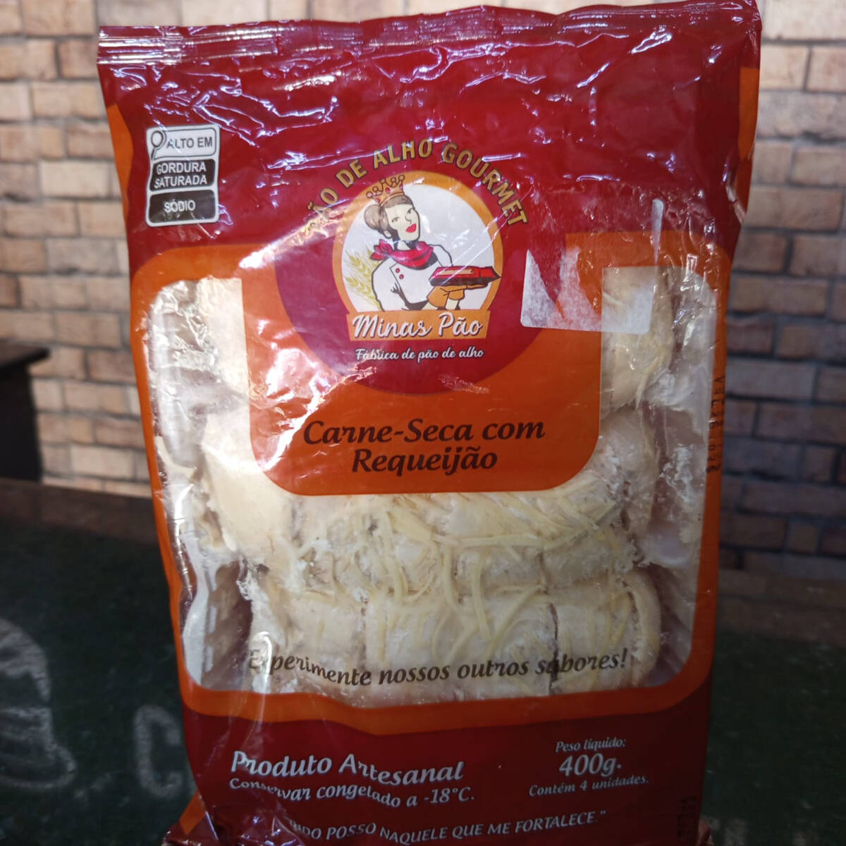 Pão de Alho Gourmet recheado - Carne Seca com Requeijão, 4 unidades.