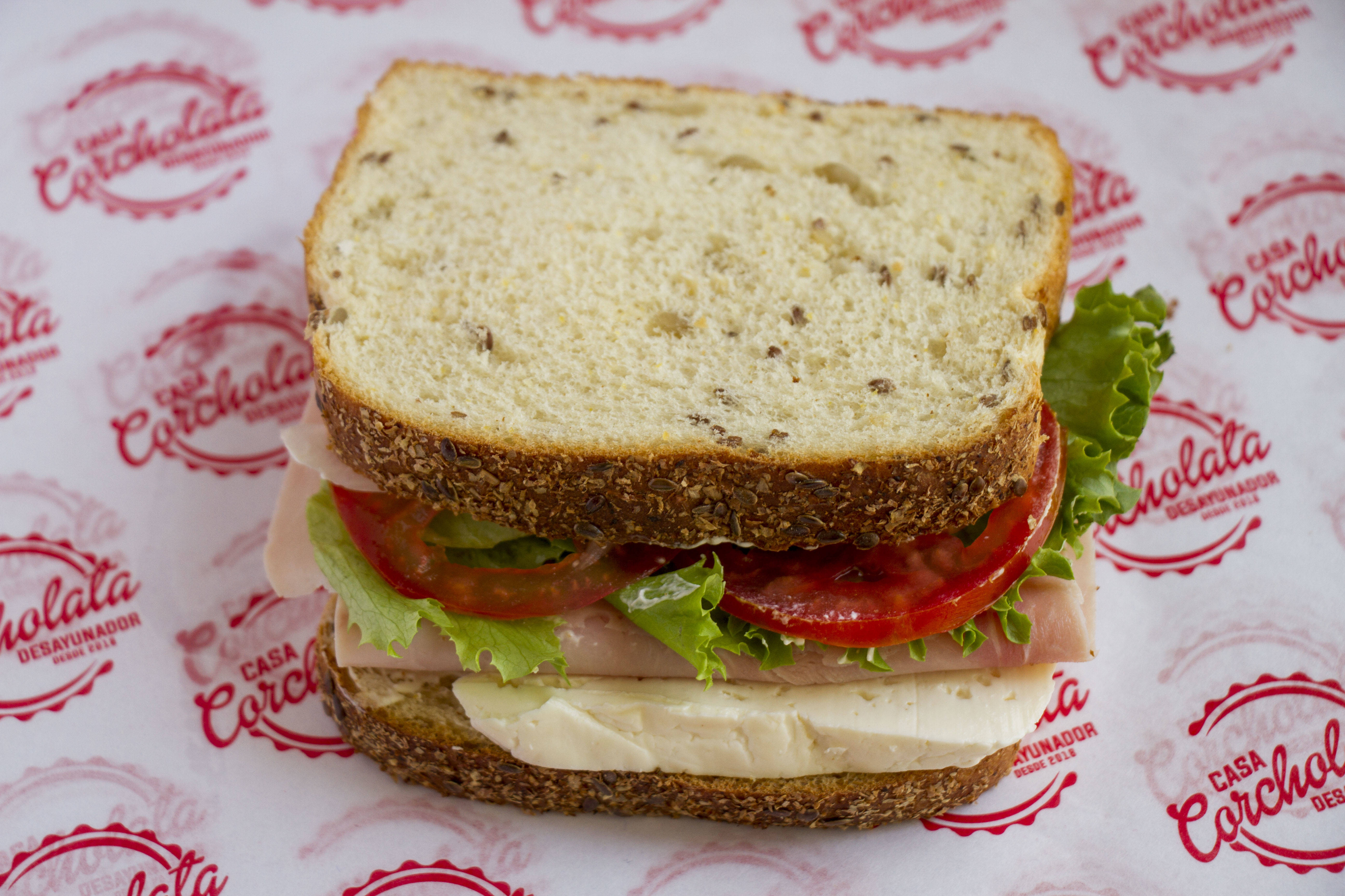 SANDWICH JAMON PANELA
