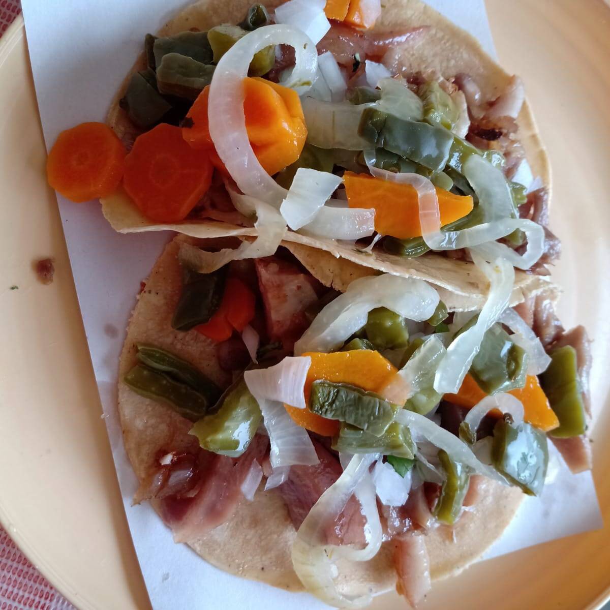 Taco de carne enchilada