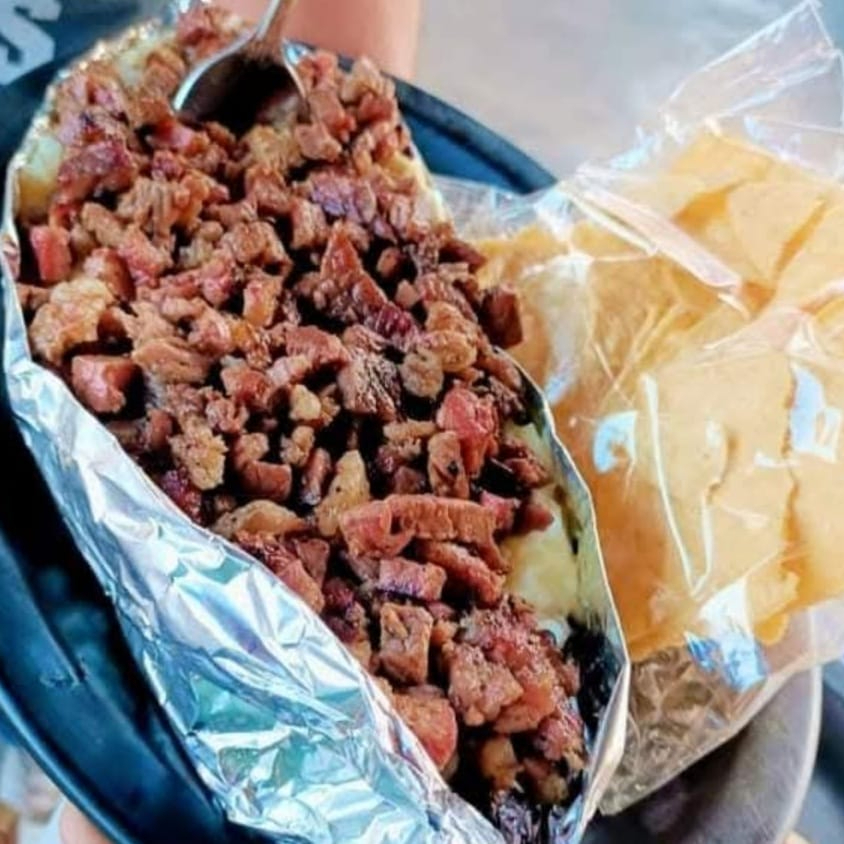 Papa con Carne Asada